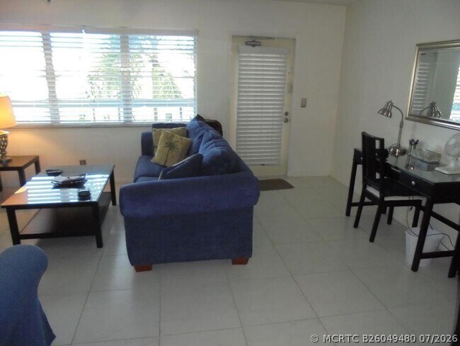 Foto del edificio - 3069 Yarmouth Dr