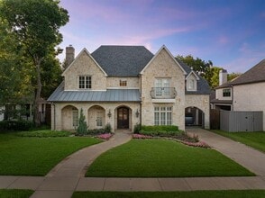 Building Photo - 6815 Park Ln