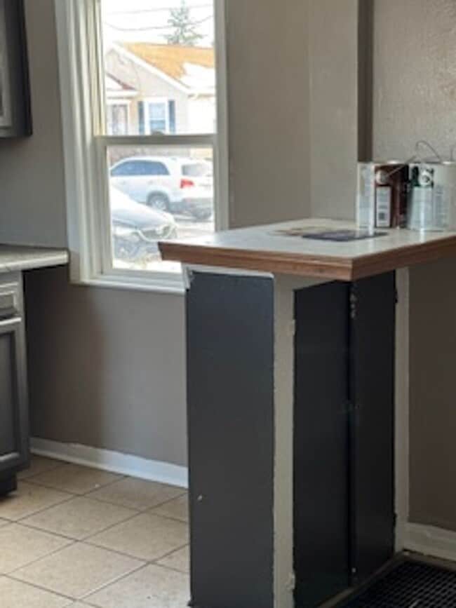 Building Photo - Cute 1 Bedroom with Basement