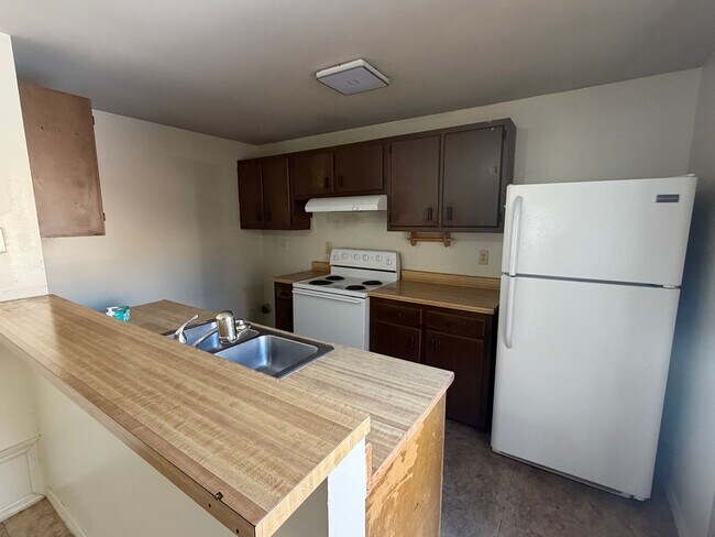 Foto del edificio - Three Bedroom/One Bath Home In Huber Heights Located On Quiet Cul-de-sac