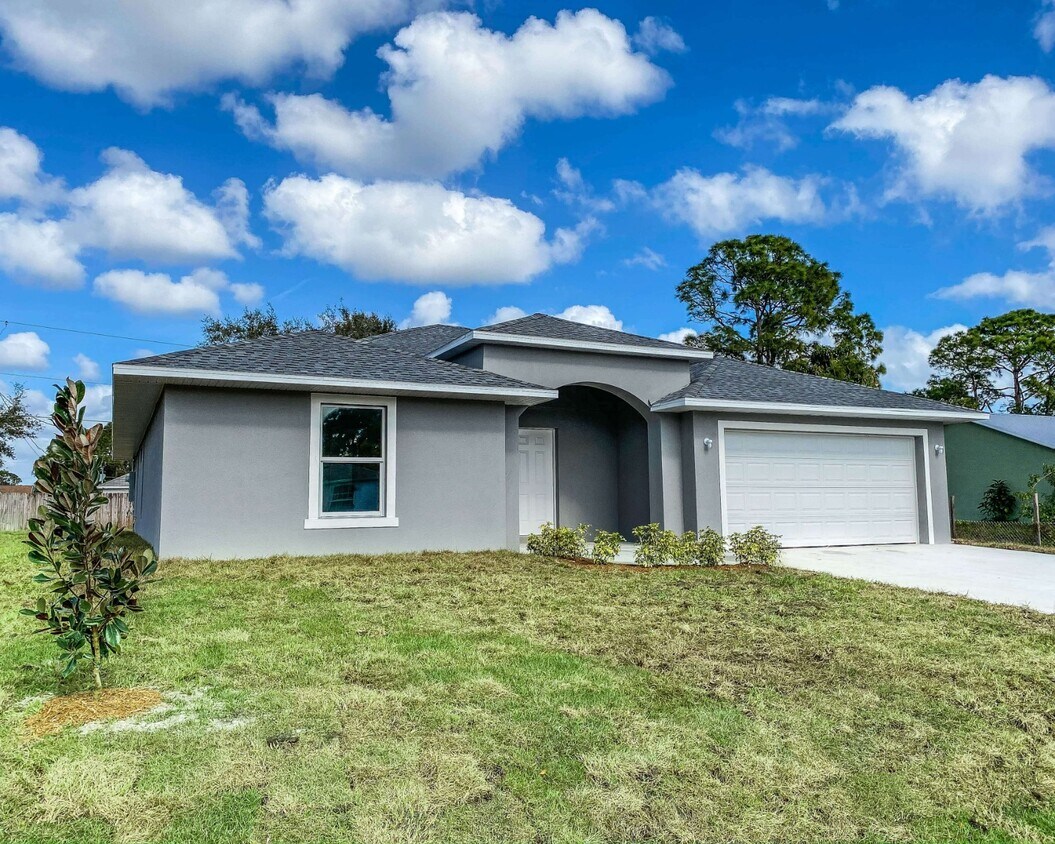 Primary Photo - 1350 Jupiter Blvd NW
