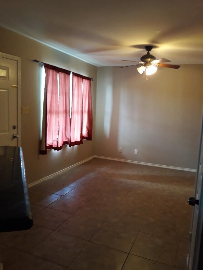 Foto del edificio - 606 Gale St