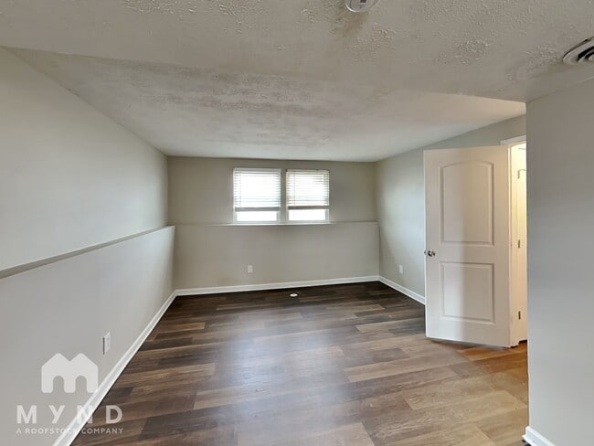 Foto del edificio - 1038 Cherry Bud Dr