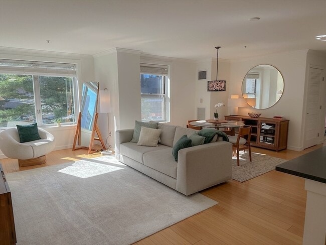 Photo - 16 Miner St Apartment