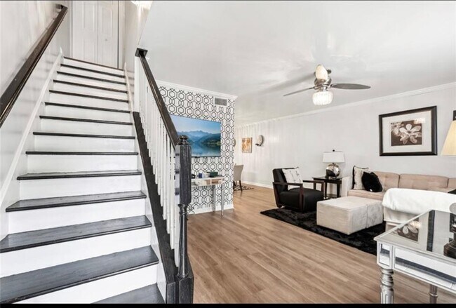 Foto del edificio - 204 Summer Pl NW