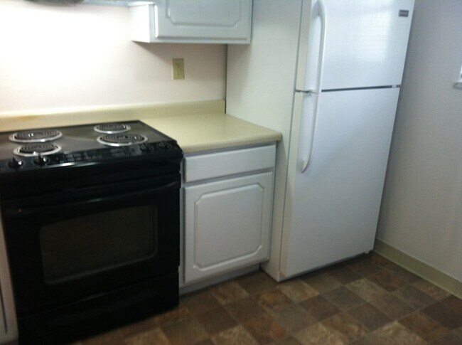 Building Photo - 3 bedroom, 2.5 bath in Coralville