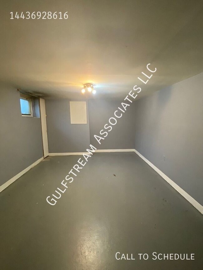 Foto del edificio - 3408 Royce Ave