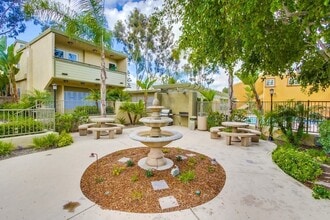 Building Photo - 5402 Balboa Arms Dr