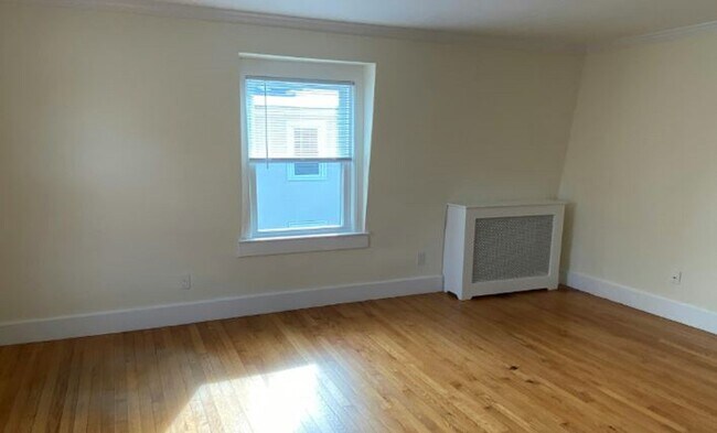 Building Photo - 45 Langdon St