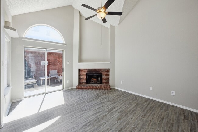 Building Photo - 6920 Driffield Cir
