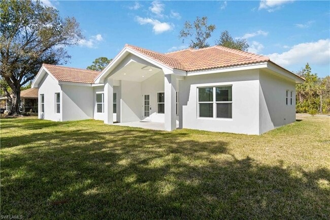 Building Photo - 23117 Hammond Ave