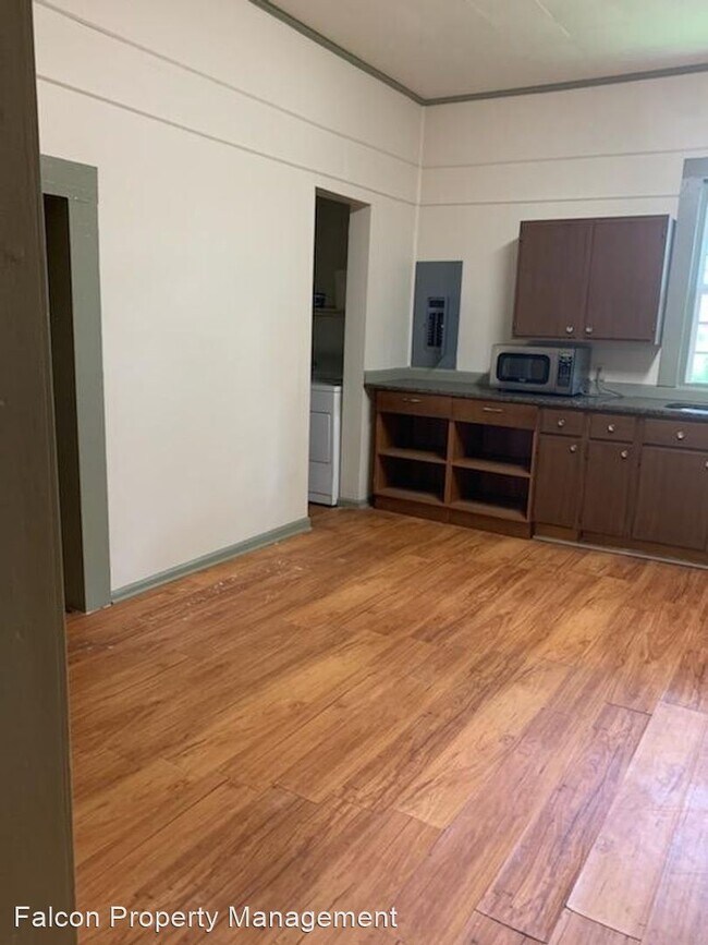 Building Photo - 2 br, 2 bath House - 111 Arnco 4th Street