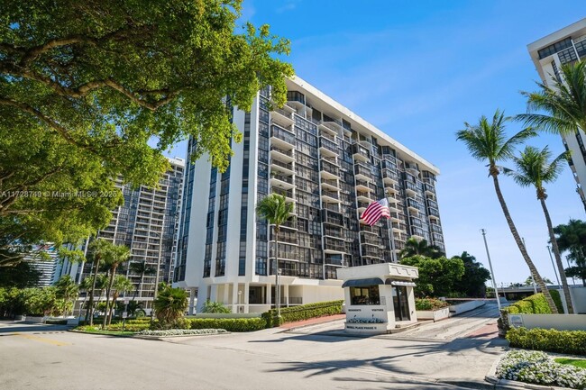 Foto del edificio - 1915 Brickell Ave