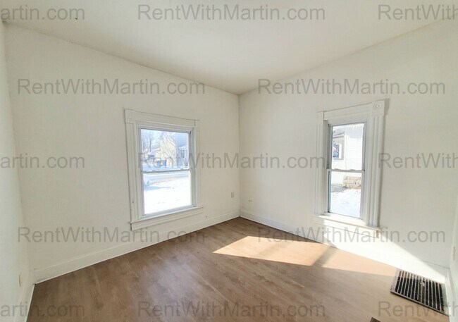 Foto del edificio - 314 Conger St