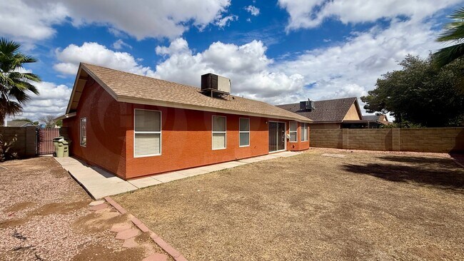 Foto del edificio - 8033 W Georgia Ave