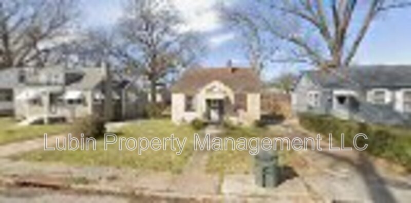 Primary Photo - 933 Birch St