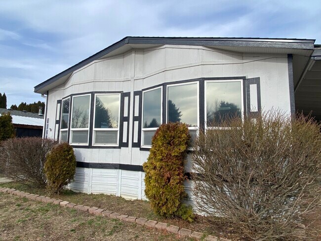 Foto del edificio - 1827 Westminster Ave