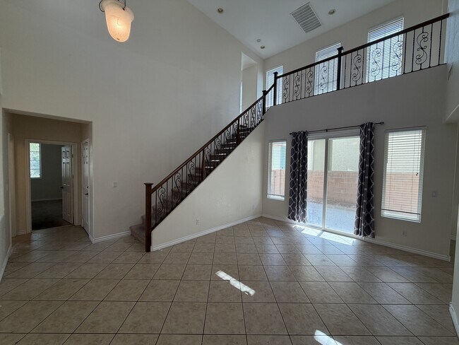 Foto del edificio - 10704 Sheepshead Bay Ave