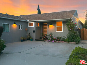 Building Photo - 5460 Burnet Ave