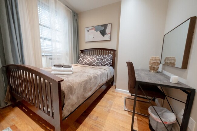 Foto del edificio - 20 W 102nd St