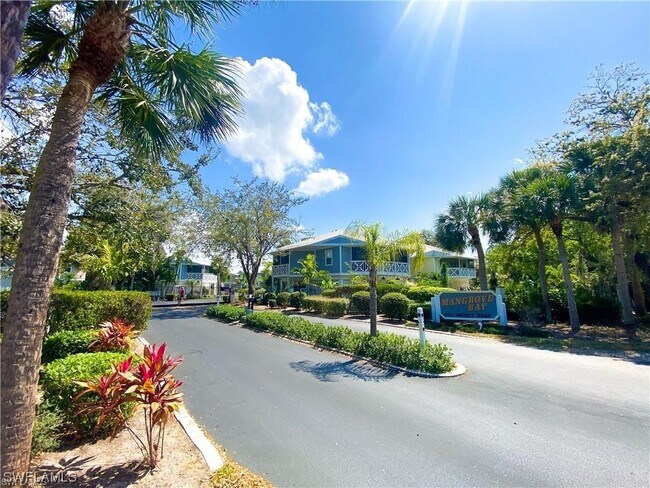 Foto del edificio - 950 Moody Rd