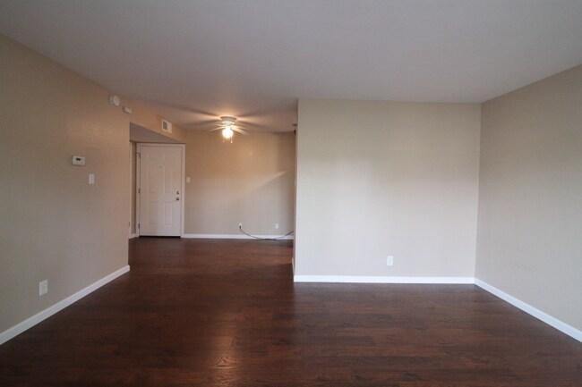 Foto del edificio - 77 N Ellsworth Ave