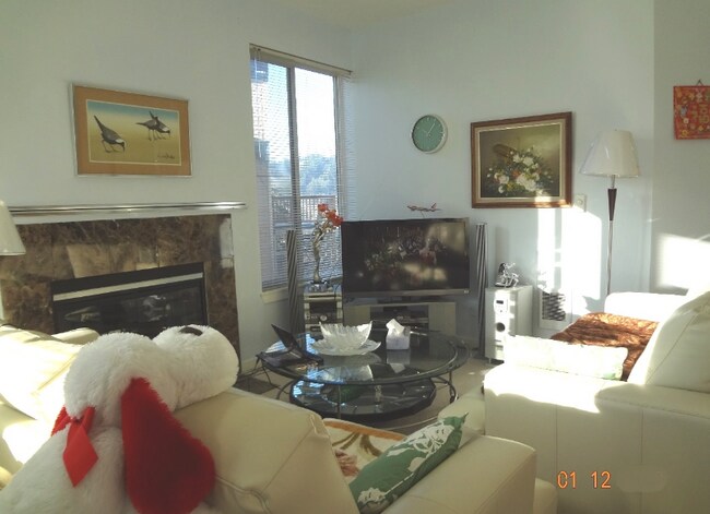 Foto del edificio - 3900 243rd Pl SE