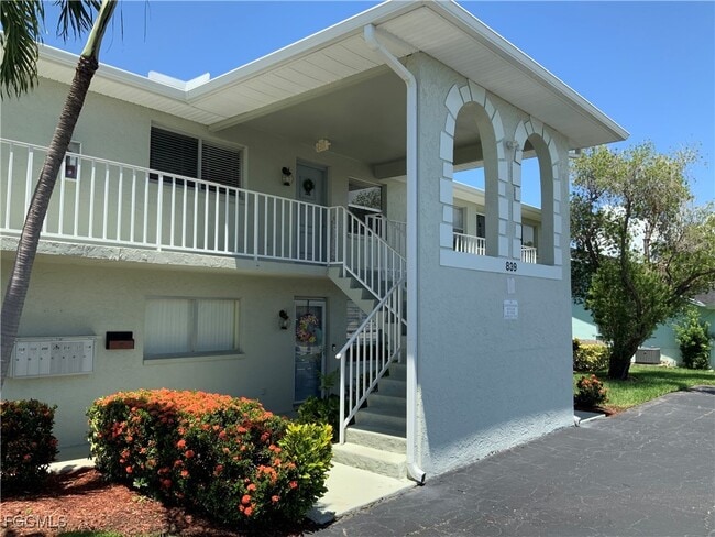 Building Photo - 839 SW 48th Terrace
