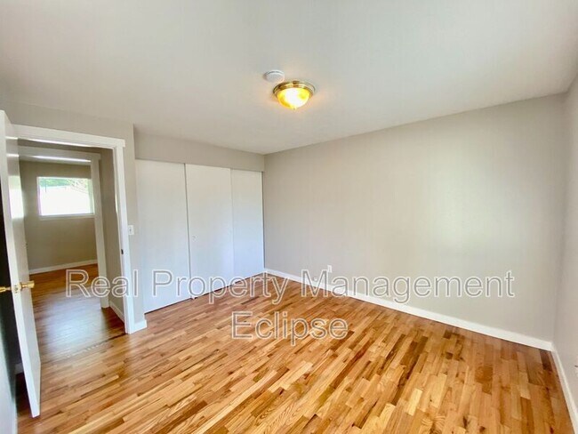 Building Photo - 18205 58th Pl W