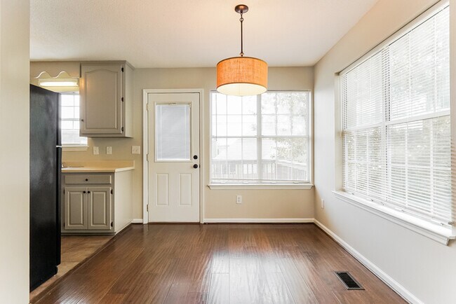 Foto del edificio - 2012 Russet Meadows Ct