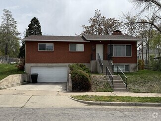 Building Photo - 565 E 33rd St