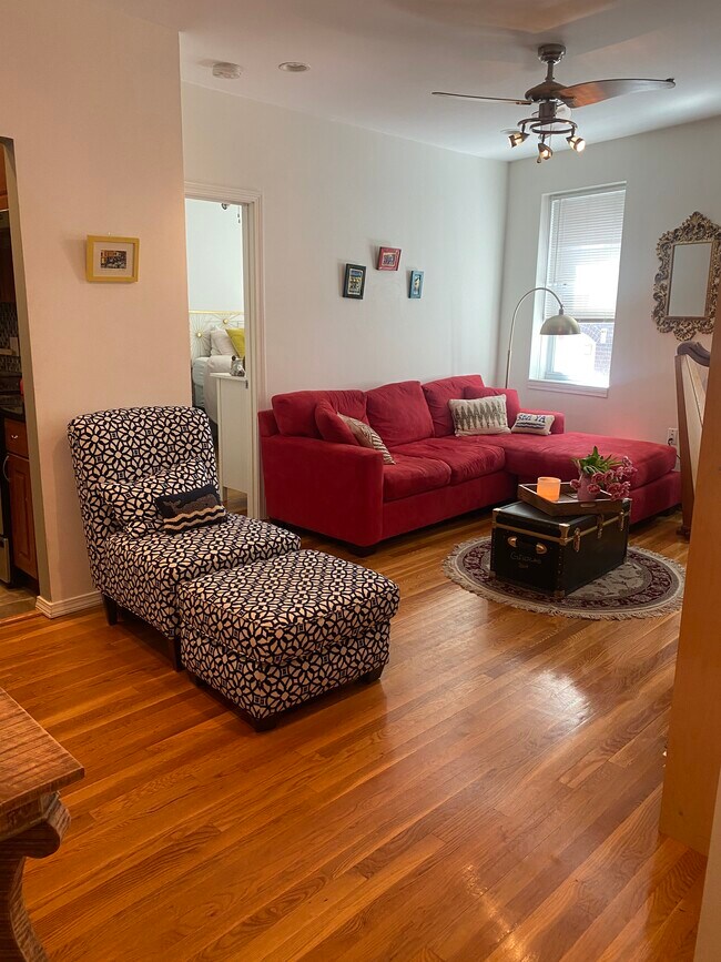 Foto del edificio - 136 Prince St