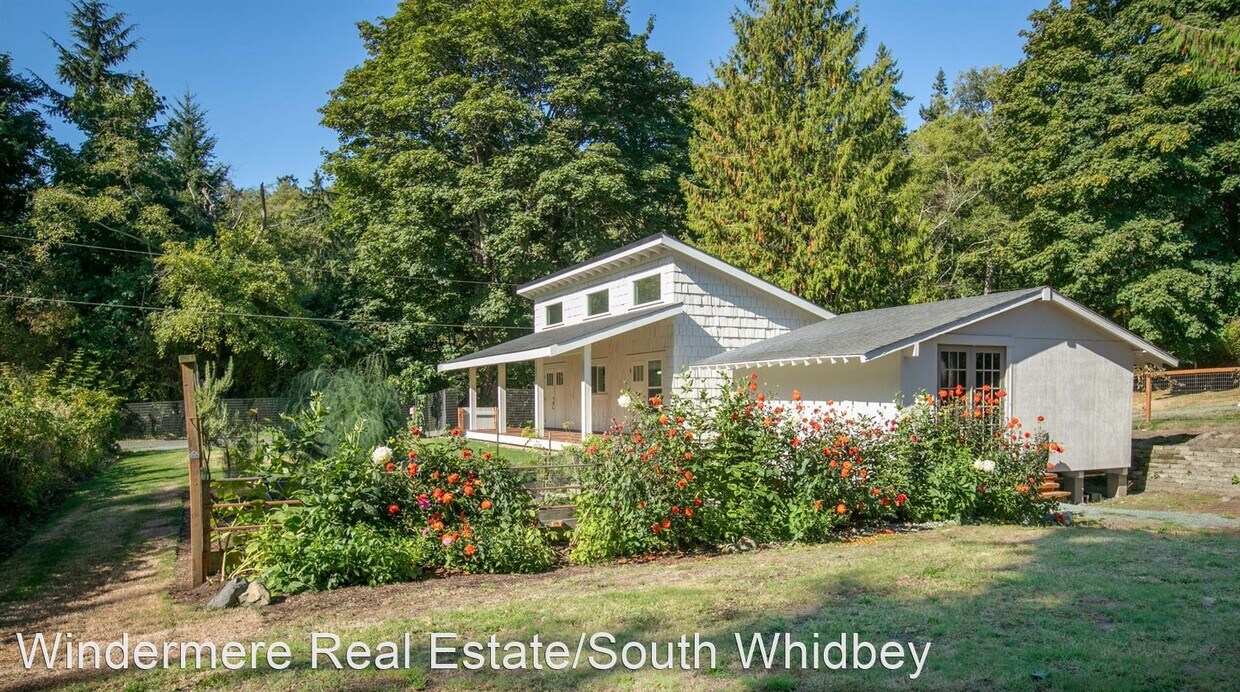 Primary Photo - 1 br, 1 bath House - 8113 Sand Dollar Lane