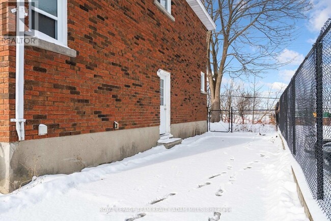 Photo du bâtiment - 1487 Morisset Ave