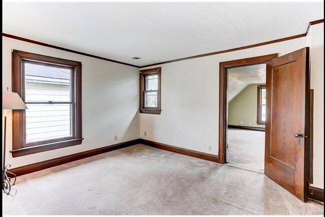 Building Photo - 7 N Sutphin St