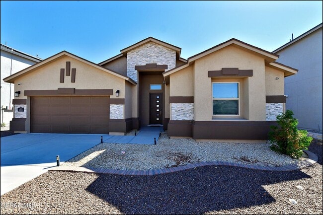 Foto del edificio - 10716 Drew Pearson Dr