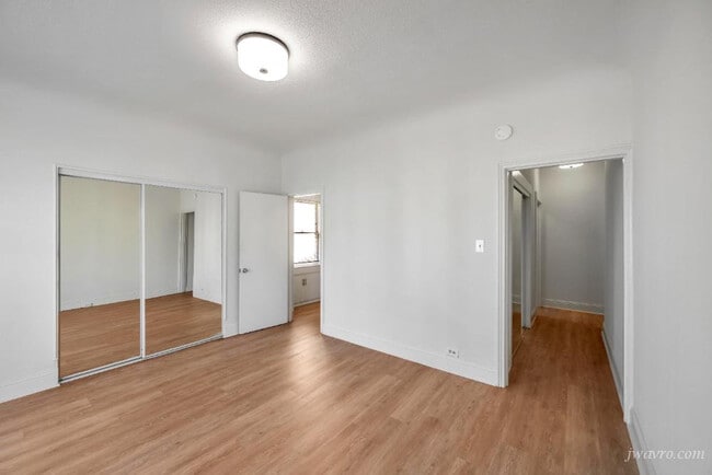 Photo - 596 Page St Apartment