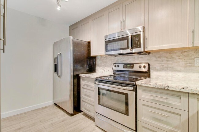 Foto del edificio - 9 Royal Palm Way