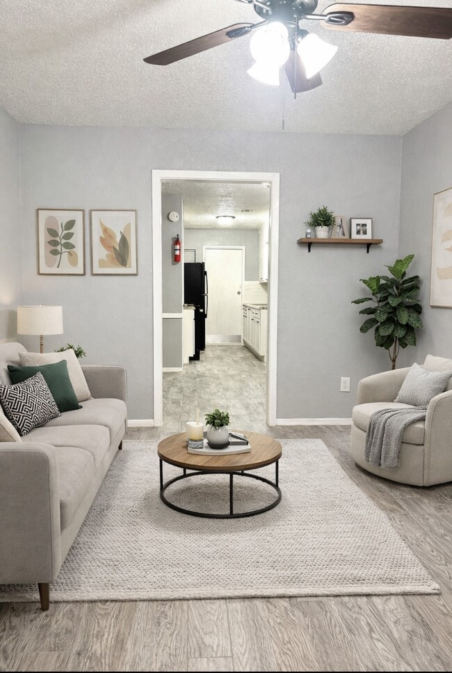 Building Photo - 4515 Oxford St