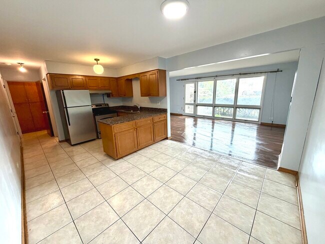Foto del edificio - 3158 W 93rd St