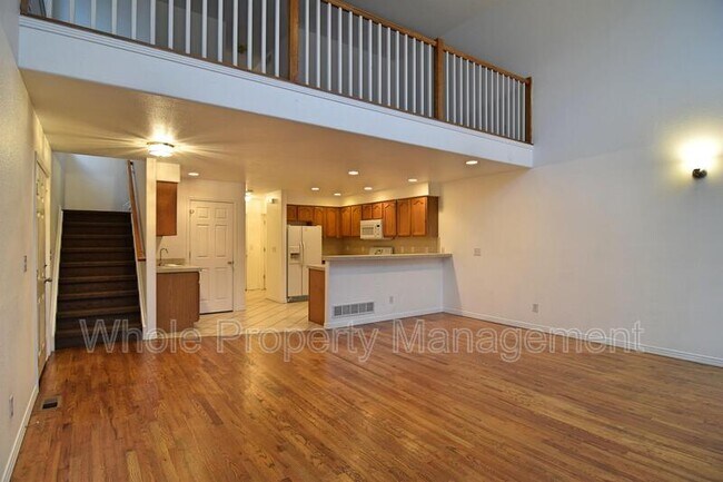 Building Photo - 5318 Stuart St
