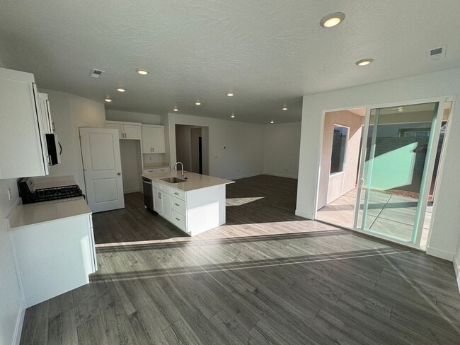 Building Photo - 1624 Cedar Mesa Dr