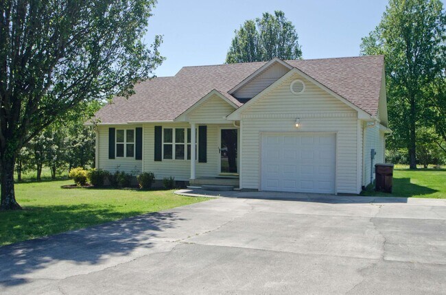 Foto del edificio - Lovely 3 bed 2 bath in East Limestone minutes to Athens!