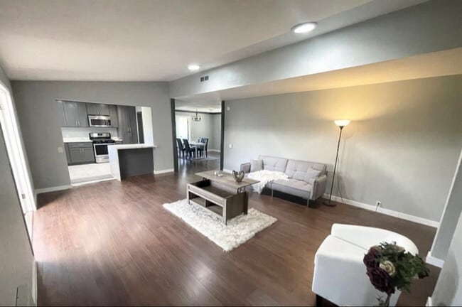 Foto del edificio - 6541 Clear Springs Rd