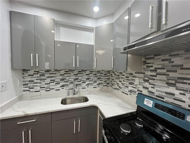 Foto del edificio - 2152 E 27th St