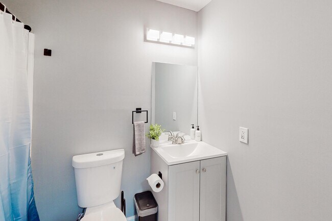 Foto del edificio - 1963 Overton Trl