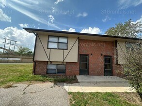 Building Photo - 333 E Marion Ct