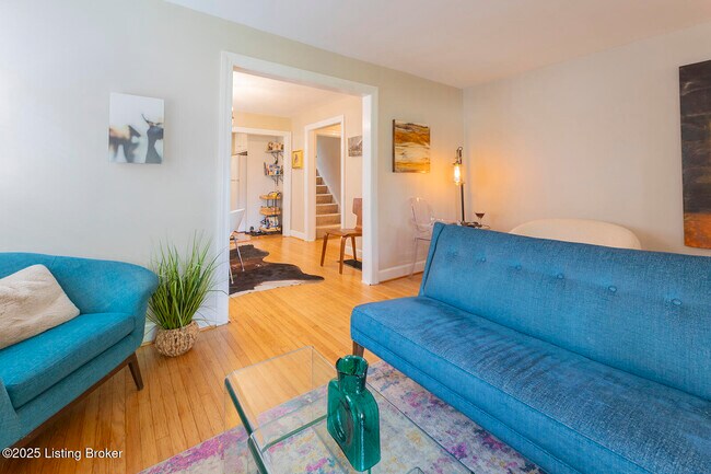 Foto del edificio - 3725 Warner Ave