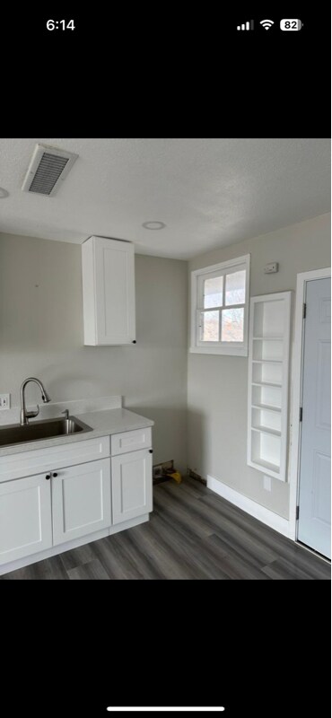 Foto del edificio - 251 Juniper St