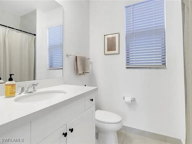 Building Photo - 9011 Madrid Cir